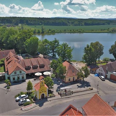 Sindlovska Krcma Otel Ceske Budejovice Dış mekan fotoğraf