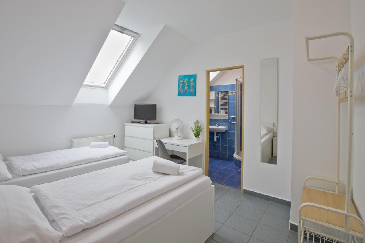 Sindlovska Krcma Otel Ceske Budejovice Dış mekan fotoğraf