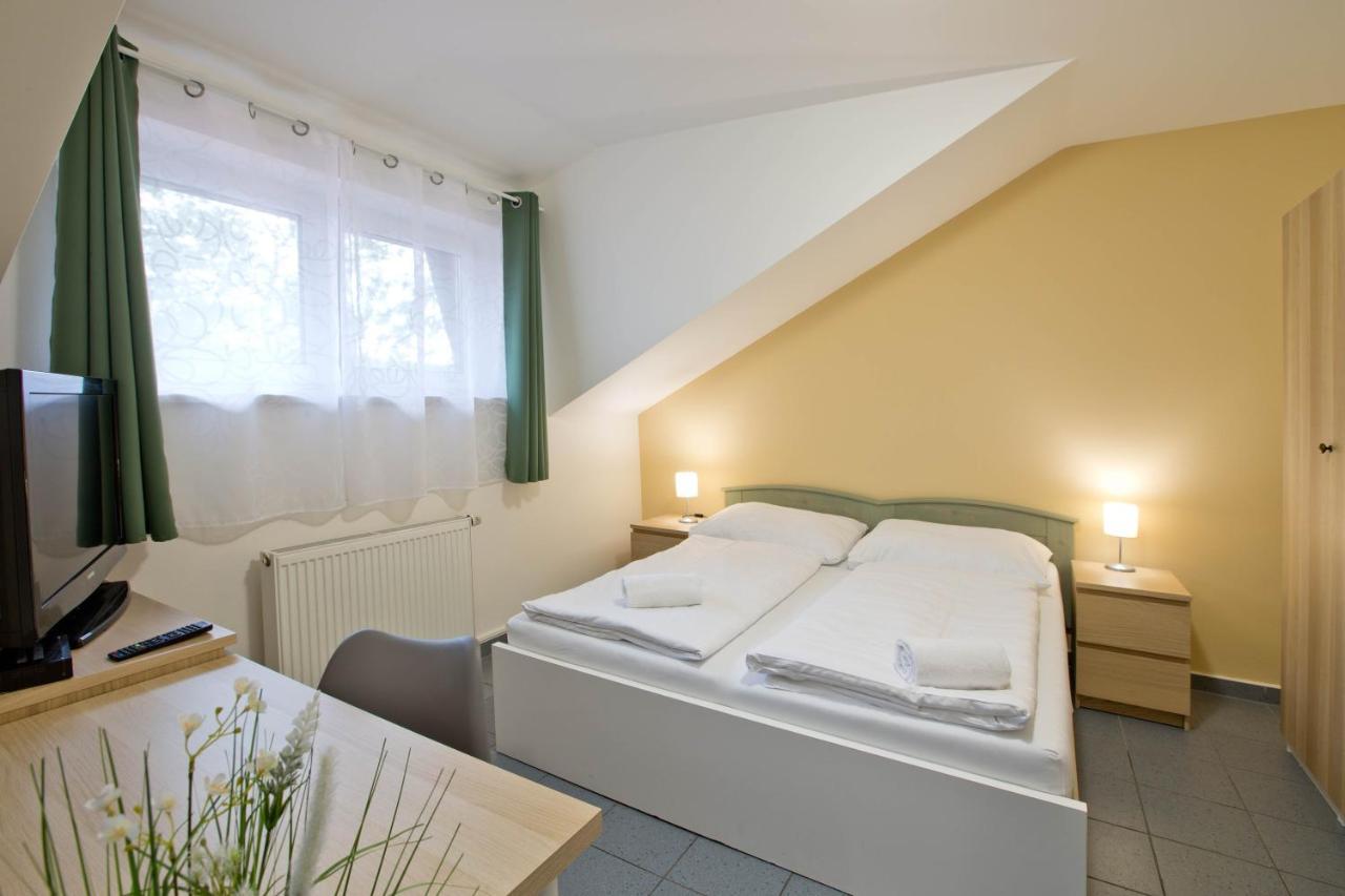 Sindlovska Krcma Otel Ceske Budejovice Dış mekan fotoğraf